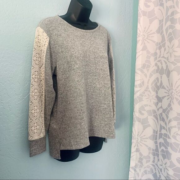 Flora Nikrooz Gray Fleece Pullover Sweatshirt Size Medium - Picture 4 of 10